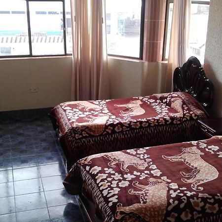 Hostal Lesly Salome Tulcán Kültér fotó
