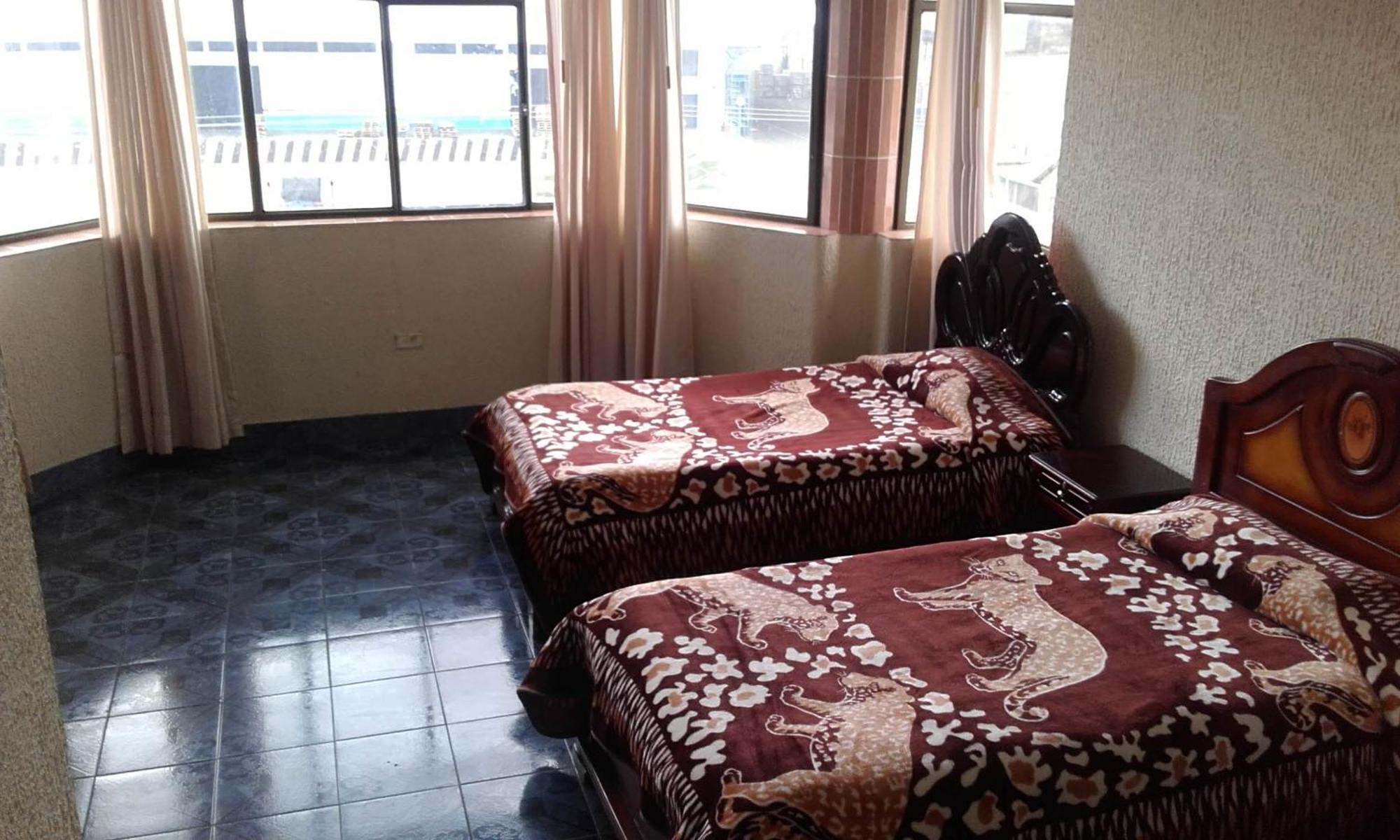 Hostal Lesly Salome Tulcán Kültér fotó