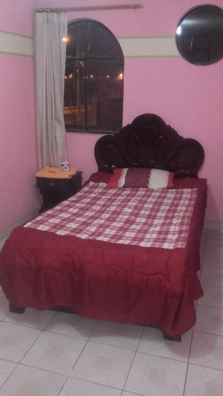 Hostal Lesly Salome Tulcán Kültér fotó